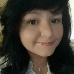 Meet your Posher, Rebeca